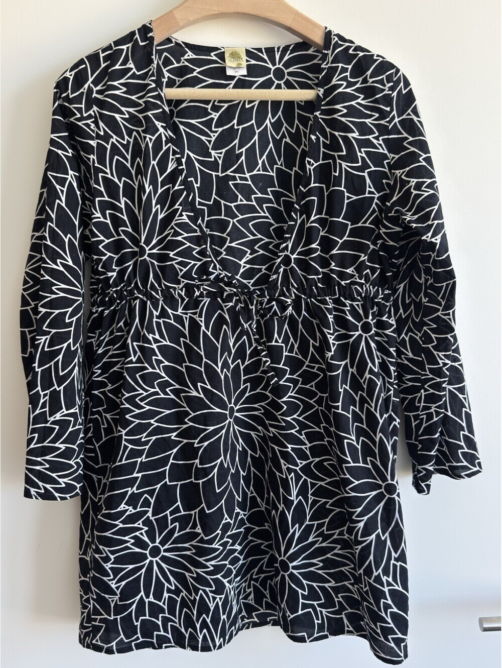 Islander Floral Cover Up Tunic Black White 100% Cotton Tie Front Women’s S